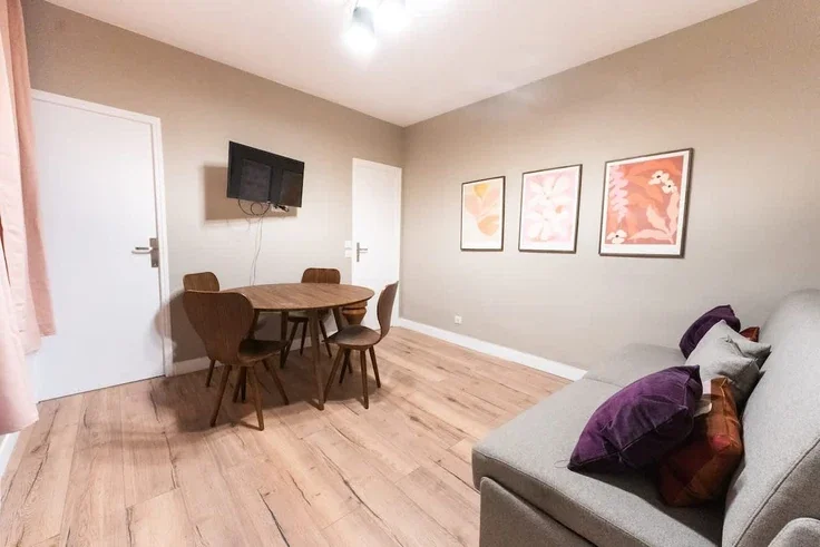 Appartement Rue de Fécamp à Paris