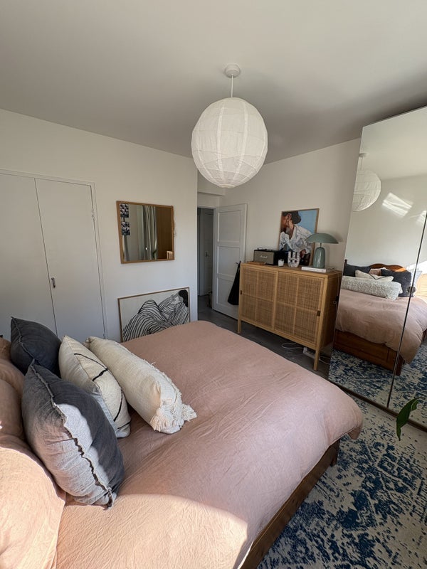 Room Riley Street in Greater London
