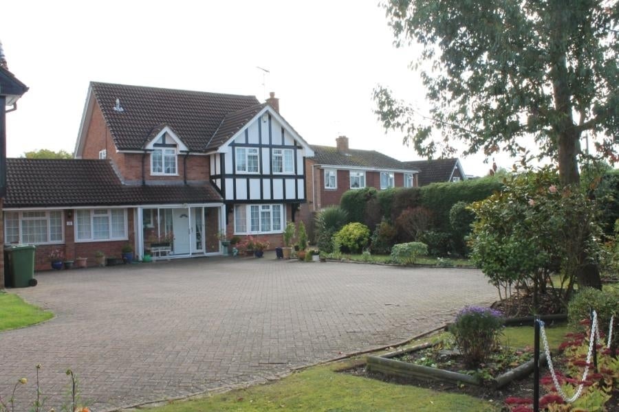 House Hopton Crofts in Royal Leamington Spa