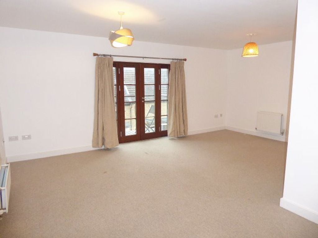 Flat Standside in Northampton