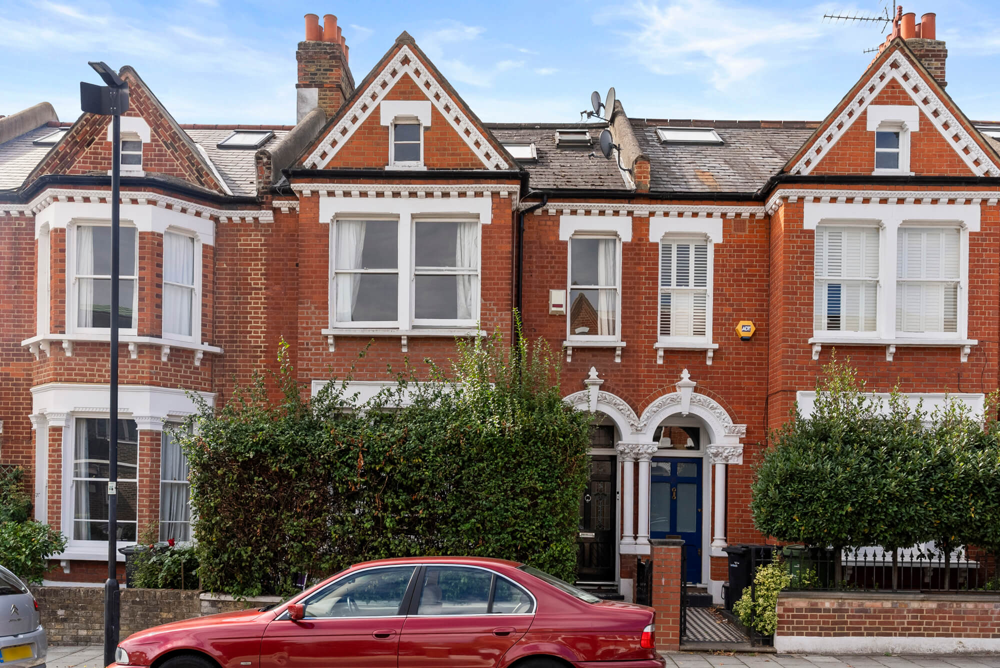 House Lessar Avenue in Greater London