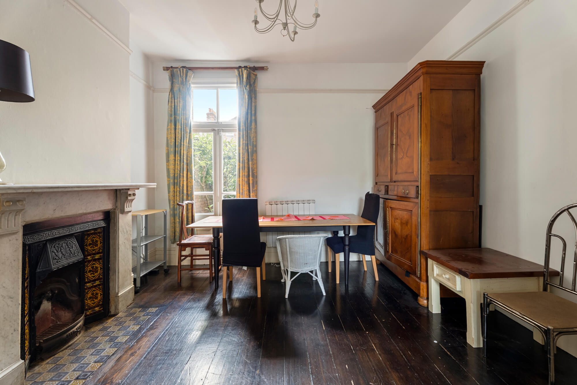 House Lessar Avenue in Greater London