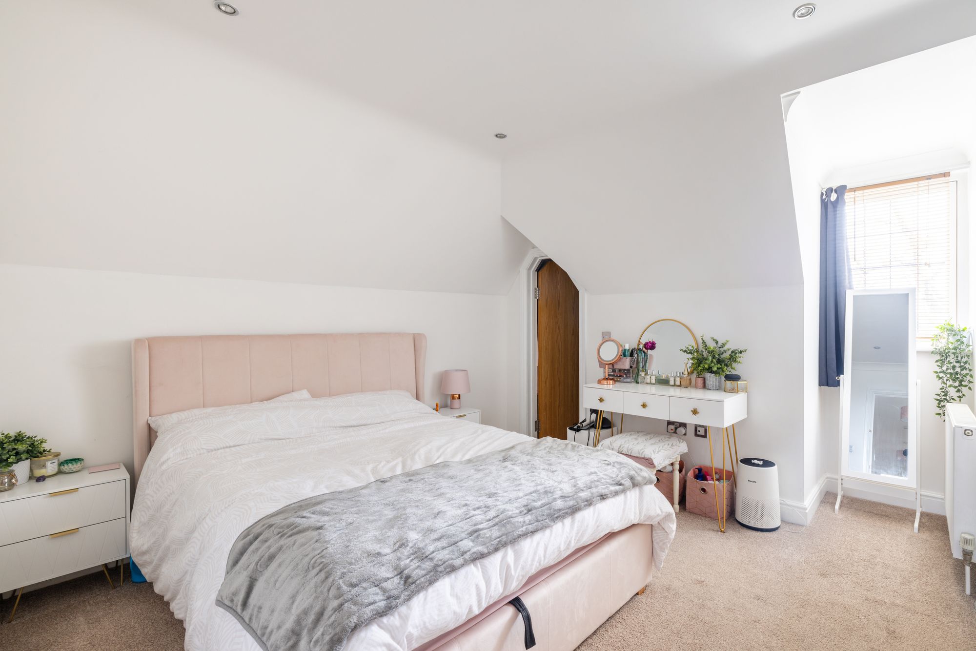Flat Oathall Road in Mid Sussex
