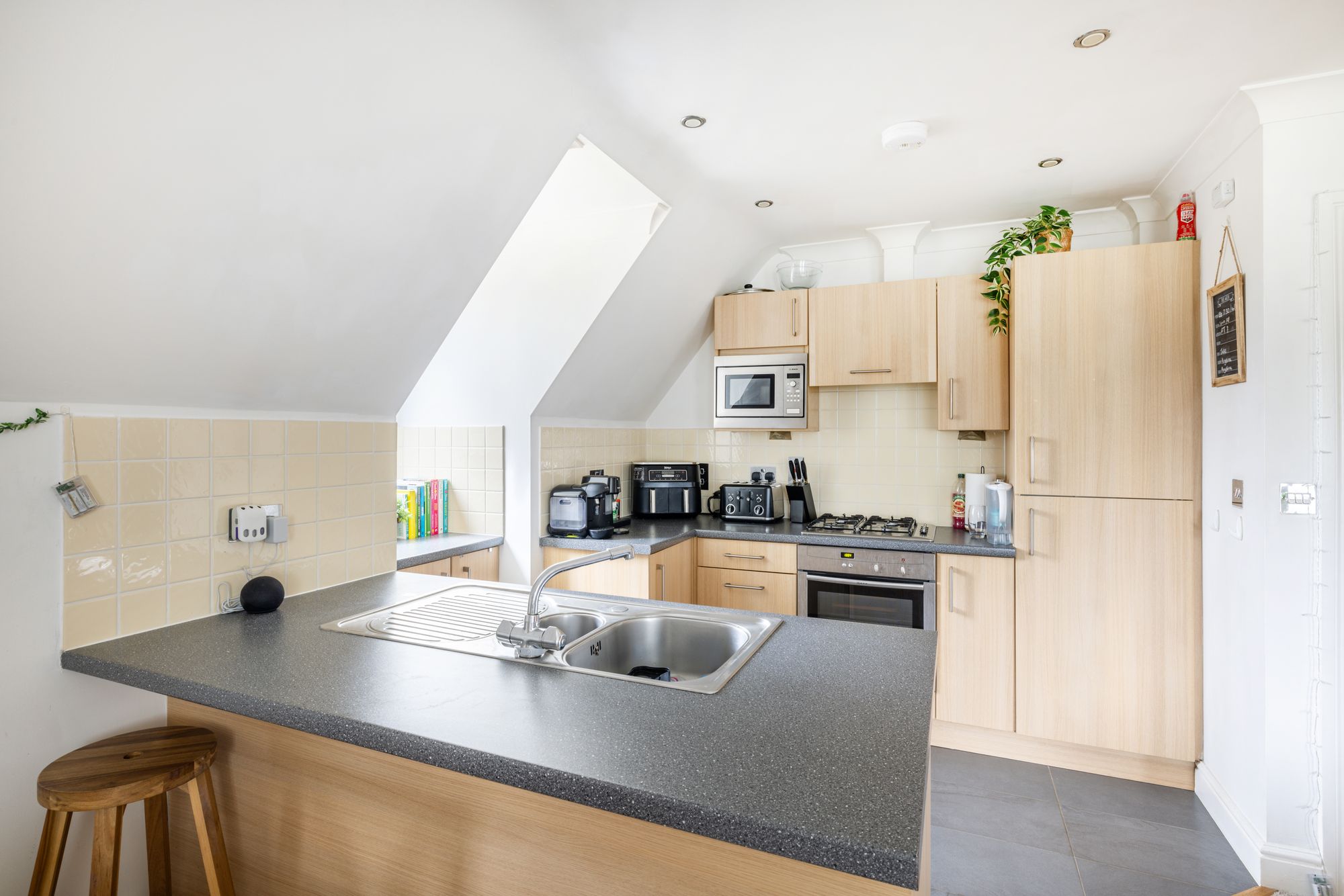 Flat Oathall Road in Mid Sussex