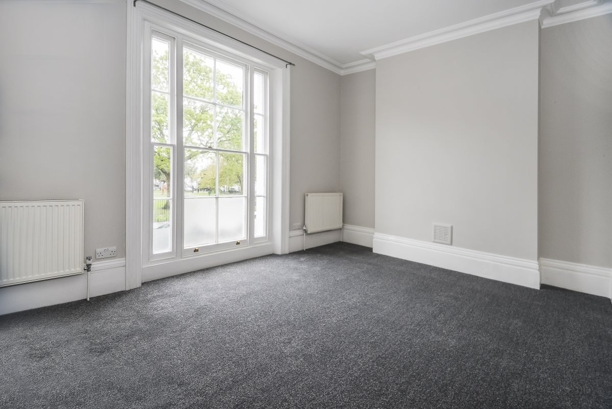 Flat Grafton Square in Greater London