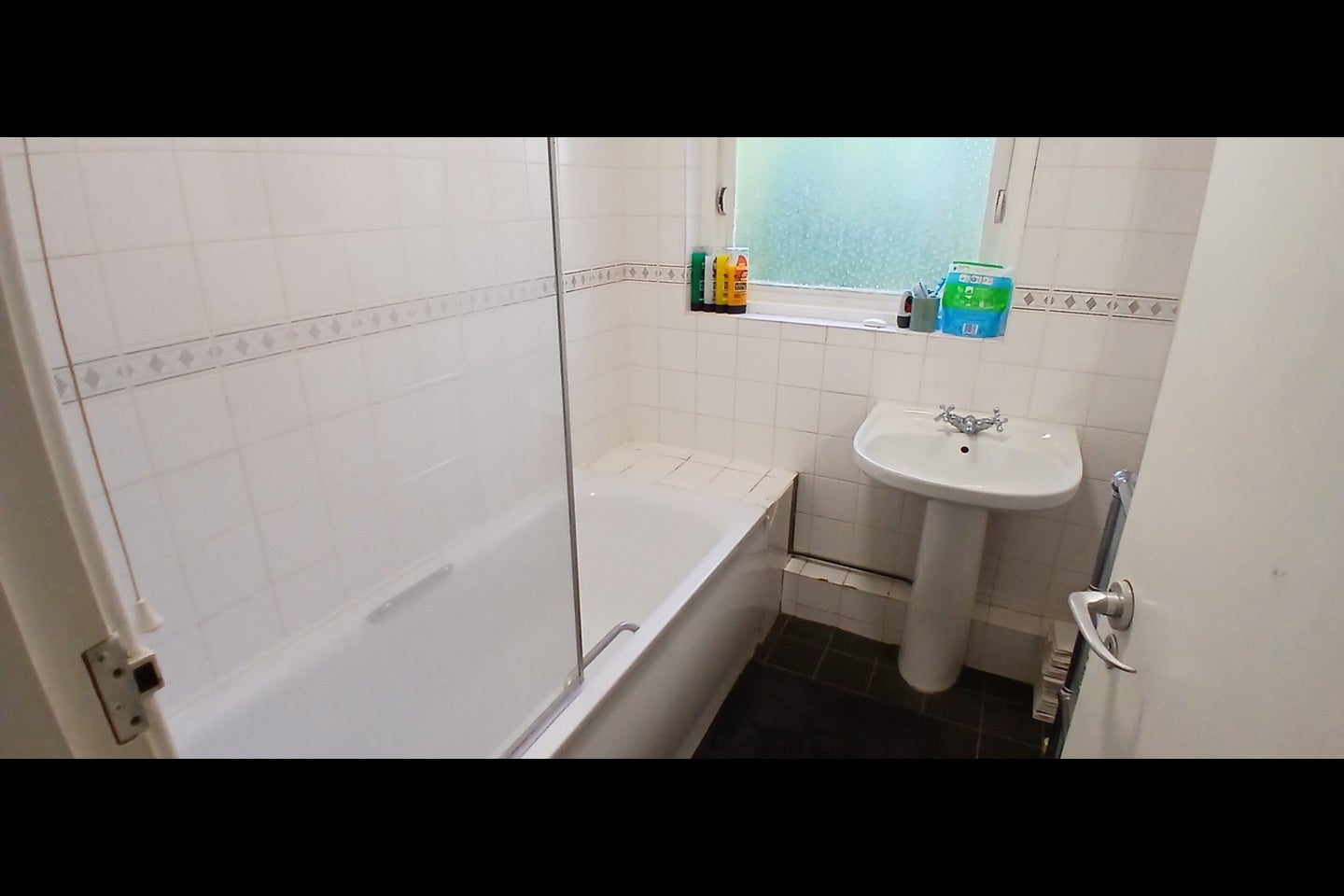 Room Rectory Lane in Greater London