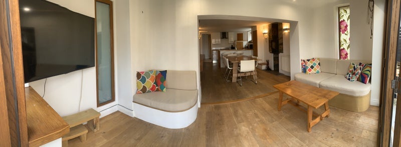 Room Elgin Road in Poole