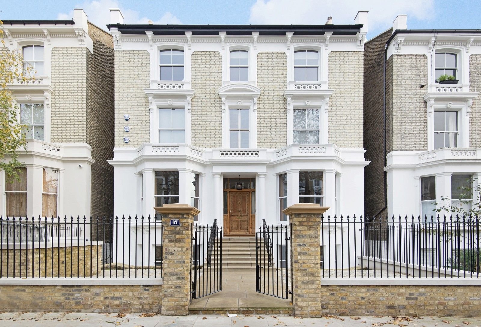 House Oxford Gardens in Greater London