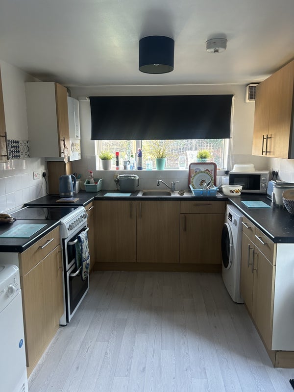 Room Alma Road in Greater London