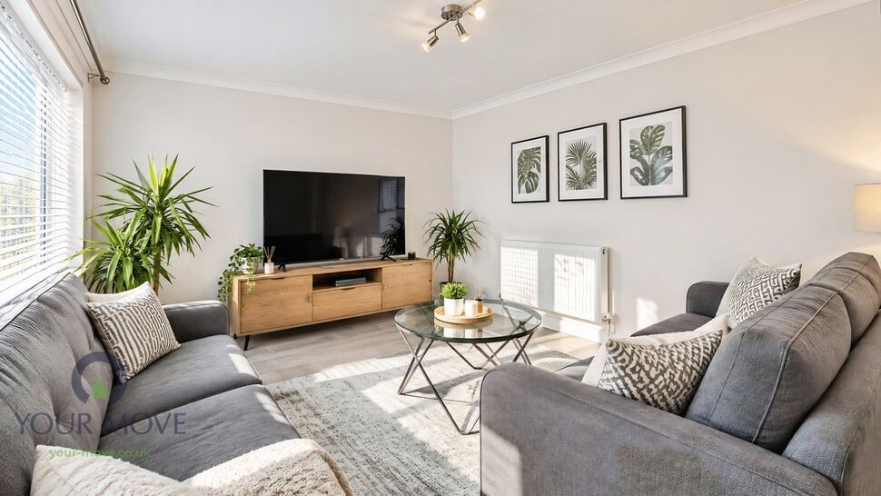 Flat Broomfield Road in Greater London