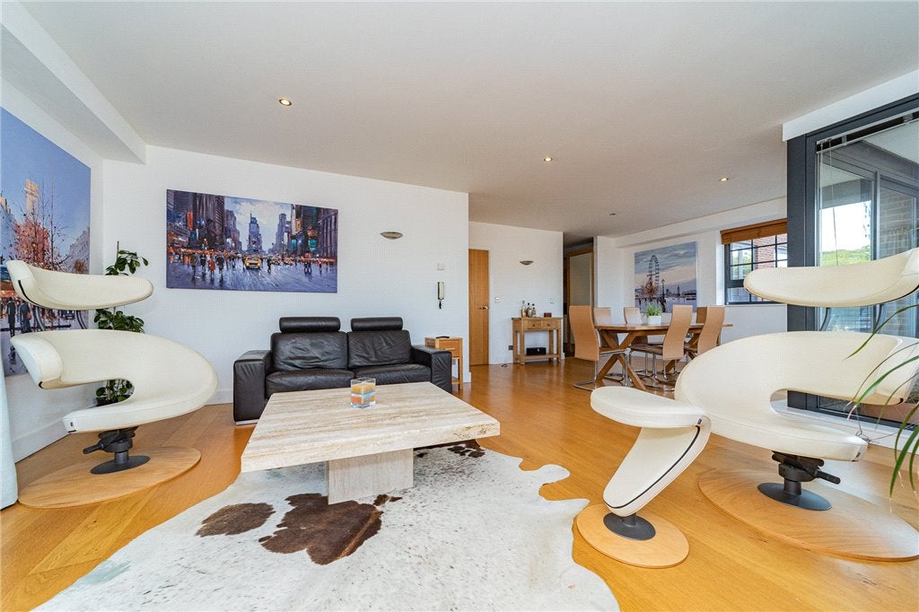 Flat Forbury Road in Reading