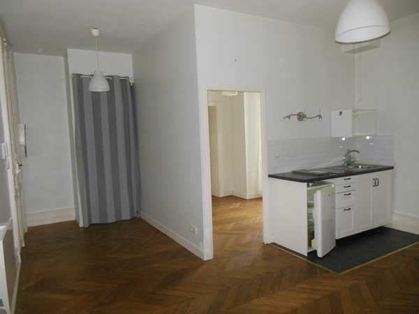 Flat Rue d'Hauteville in Le Mans