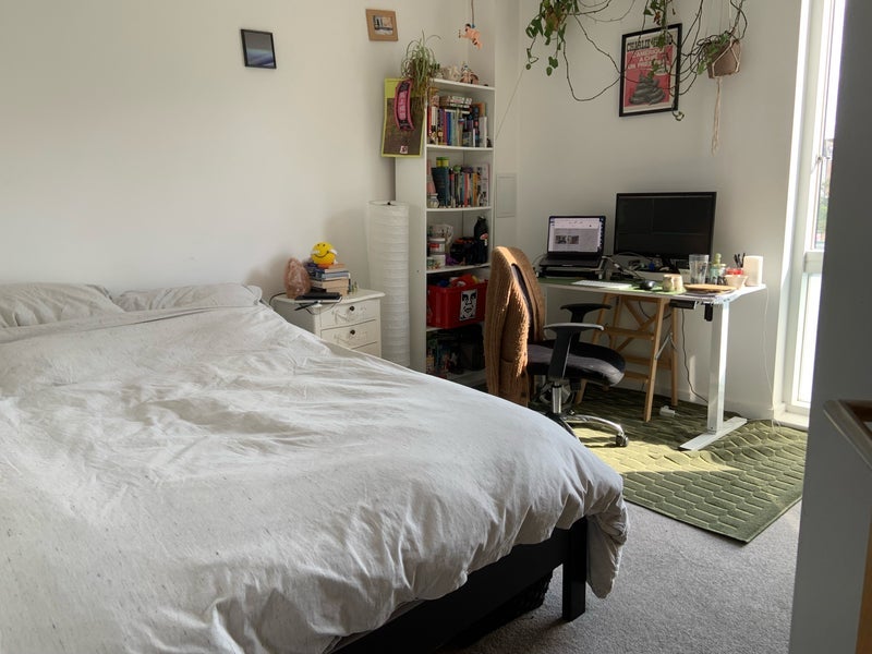 Room Wood's Road in Greater London