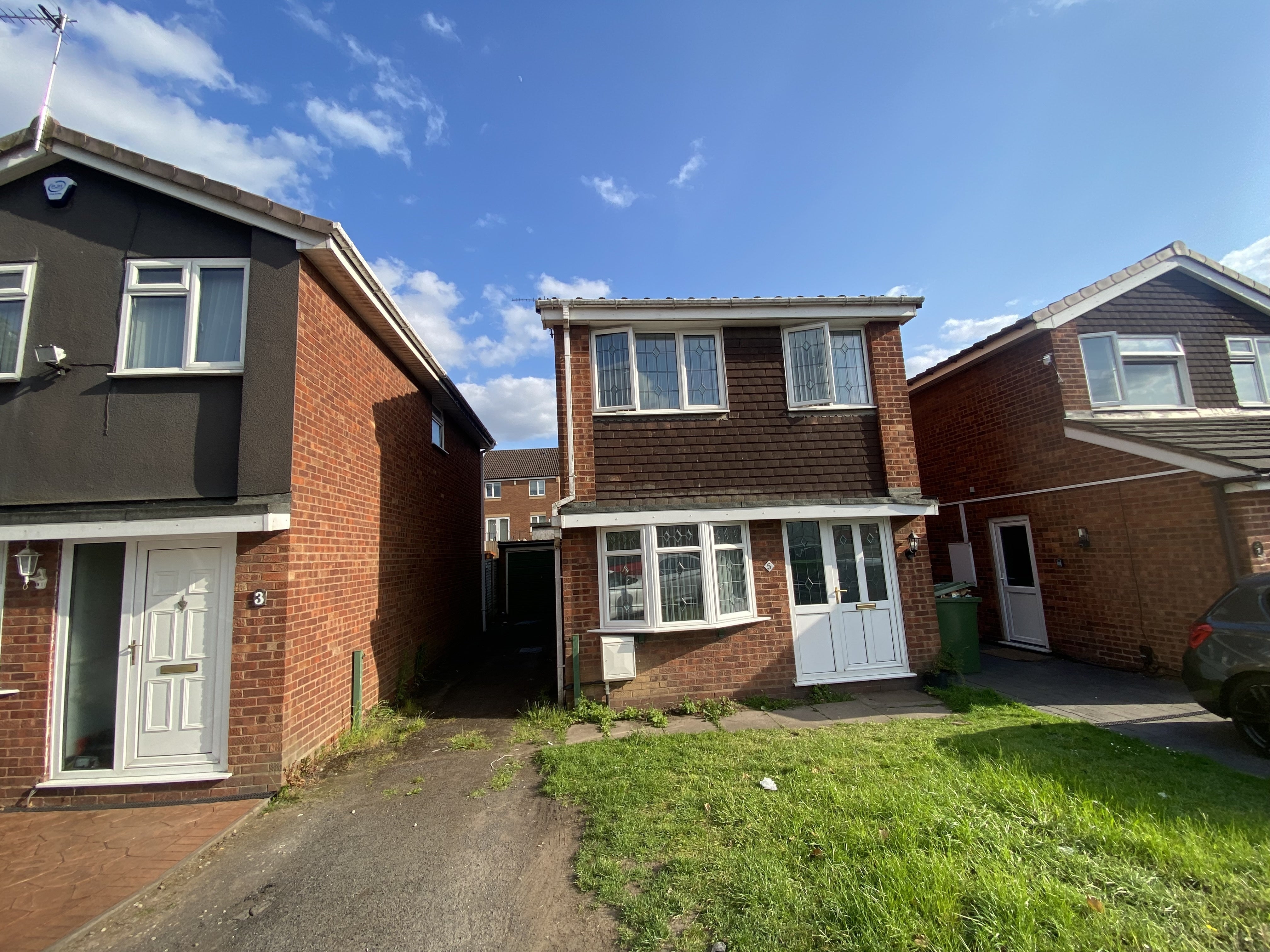 House Cadnam Close in Willenhall