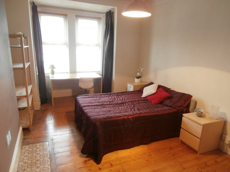 Room Woodbine Street in Gateshead