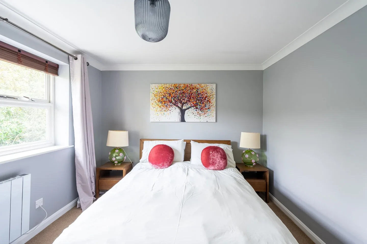 Flat Fairfax Road in Greater London