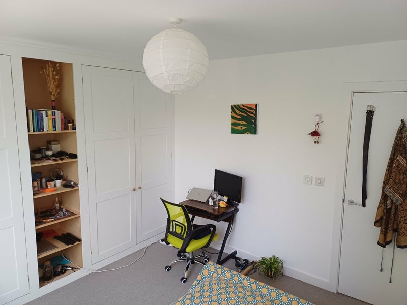 Room St Paul's Way in Greater London