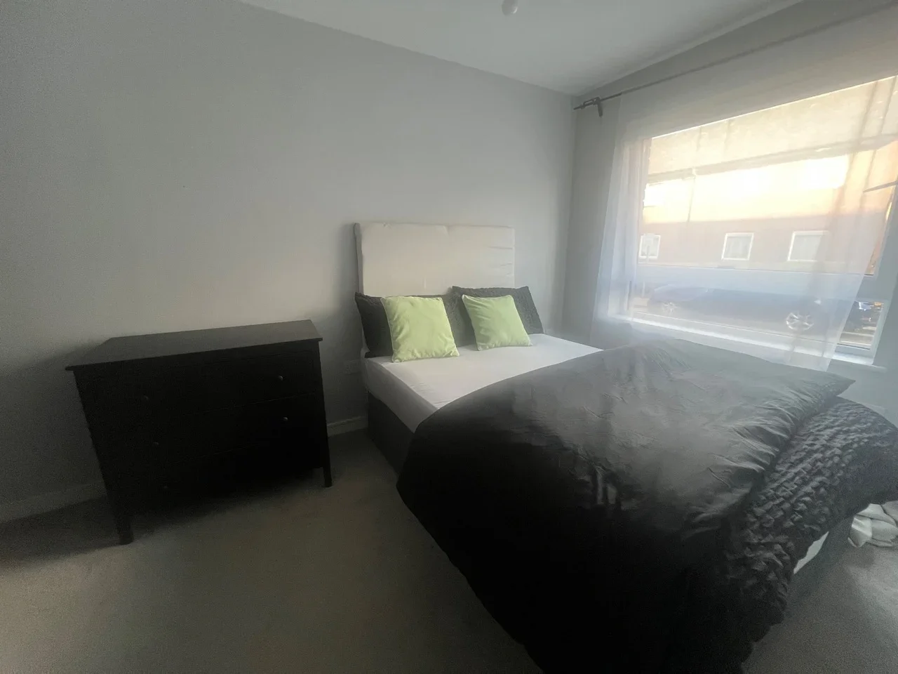 Flat Mersey Place in Luton