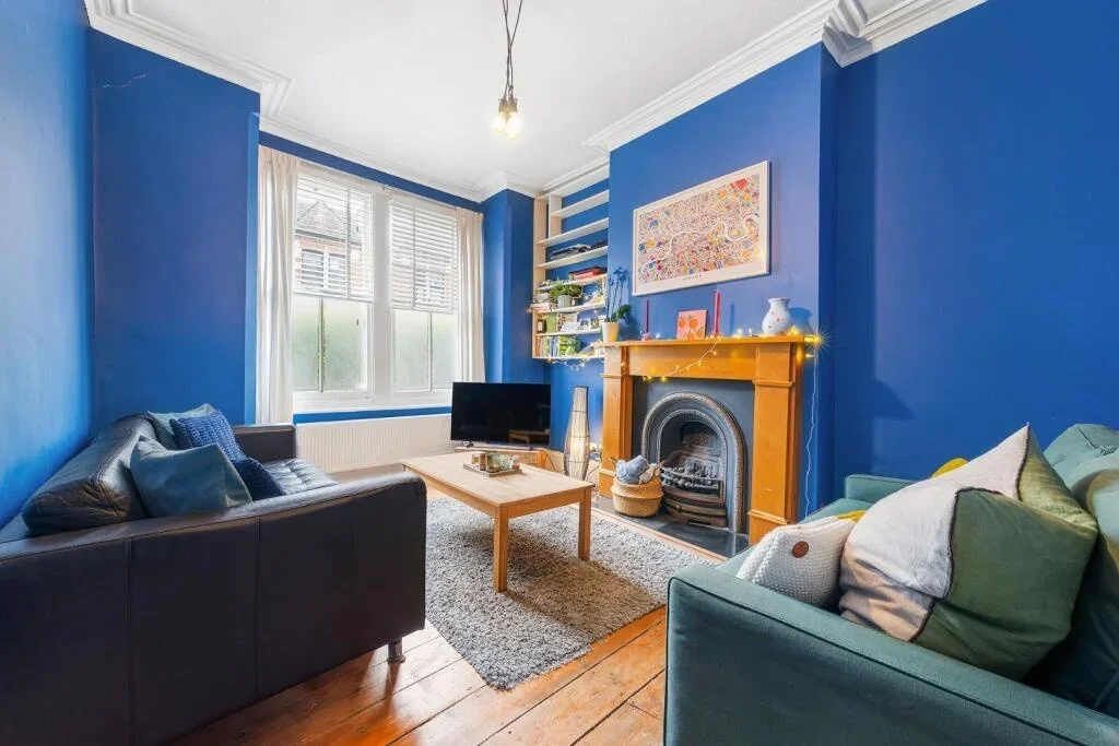 House Strathleven Road in Greater London