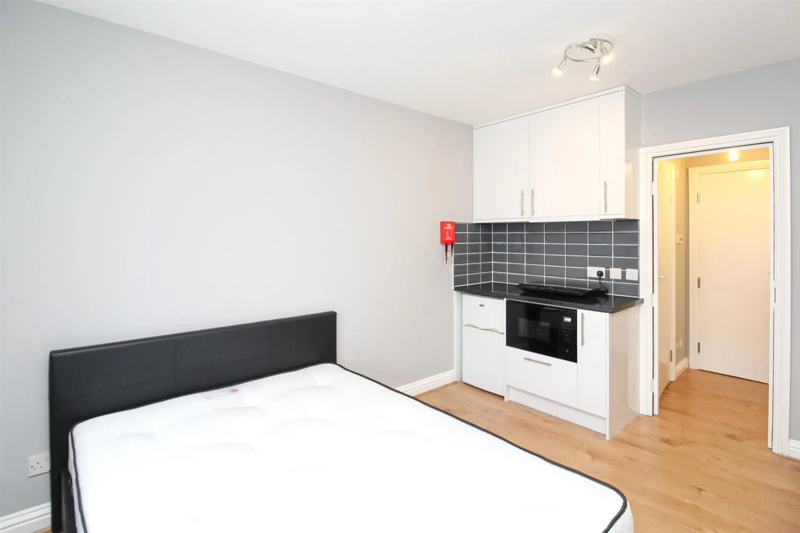 Room Cranbrook Park in Greater London