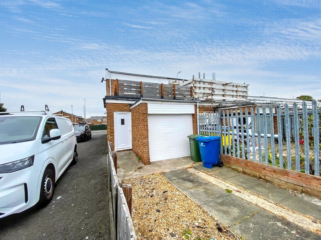 Flat Druridge Drive in Newsham