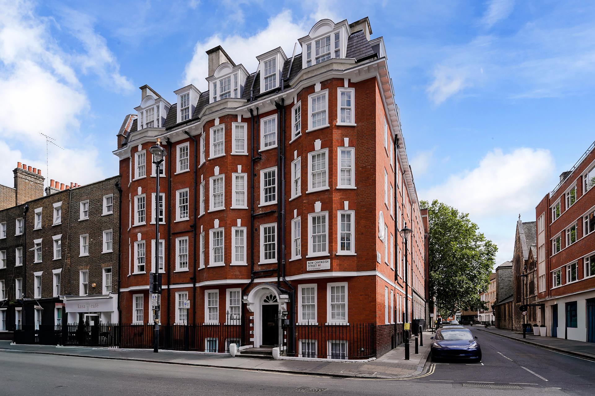 Flat New Cavendish Street in City of Westminster