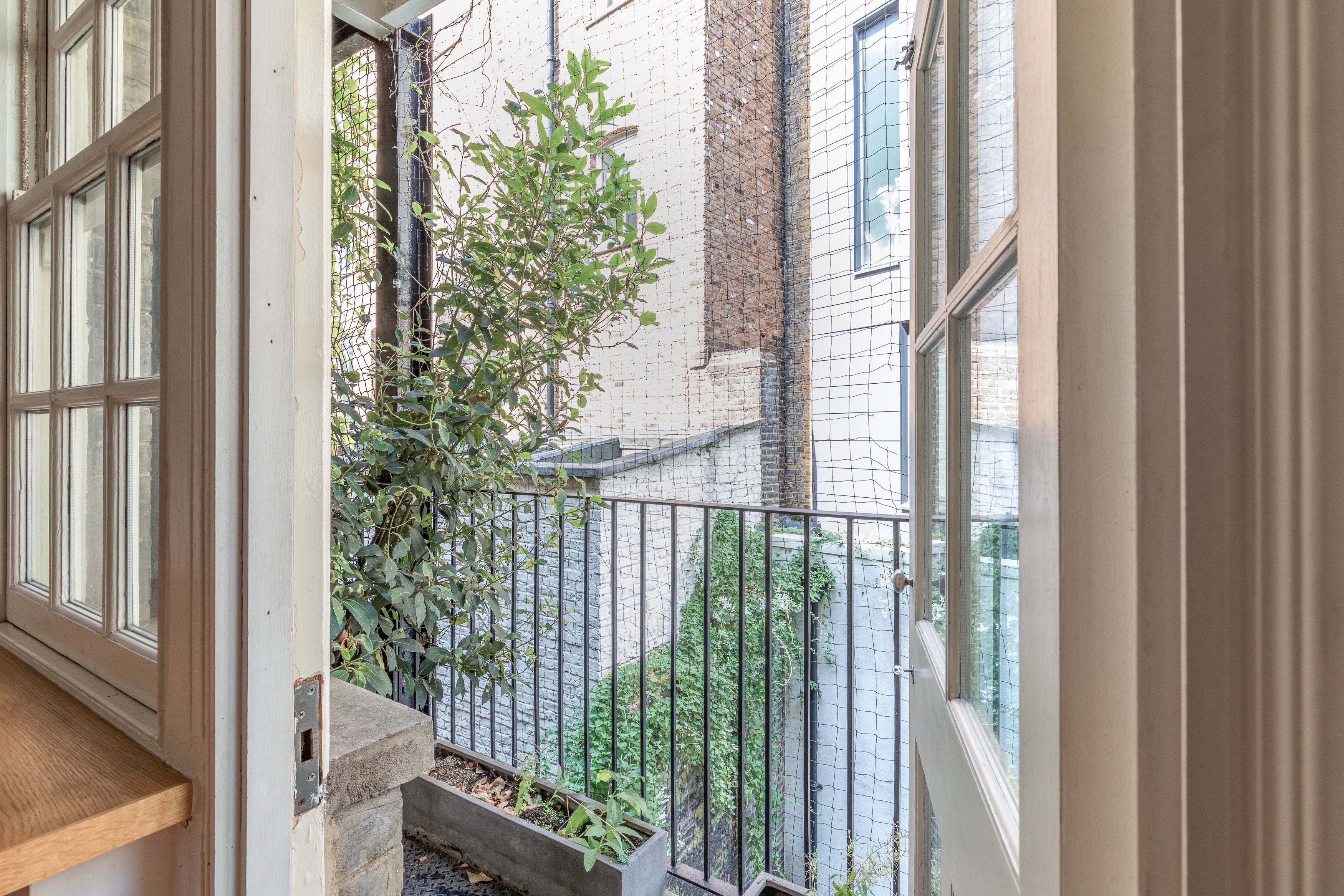 Flat Broad Court in City of Westminster