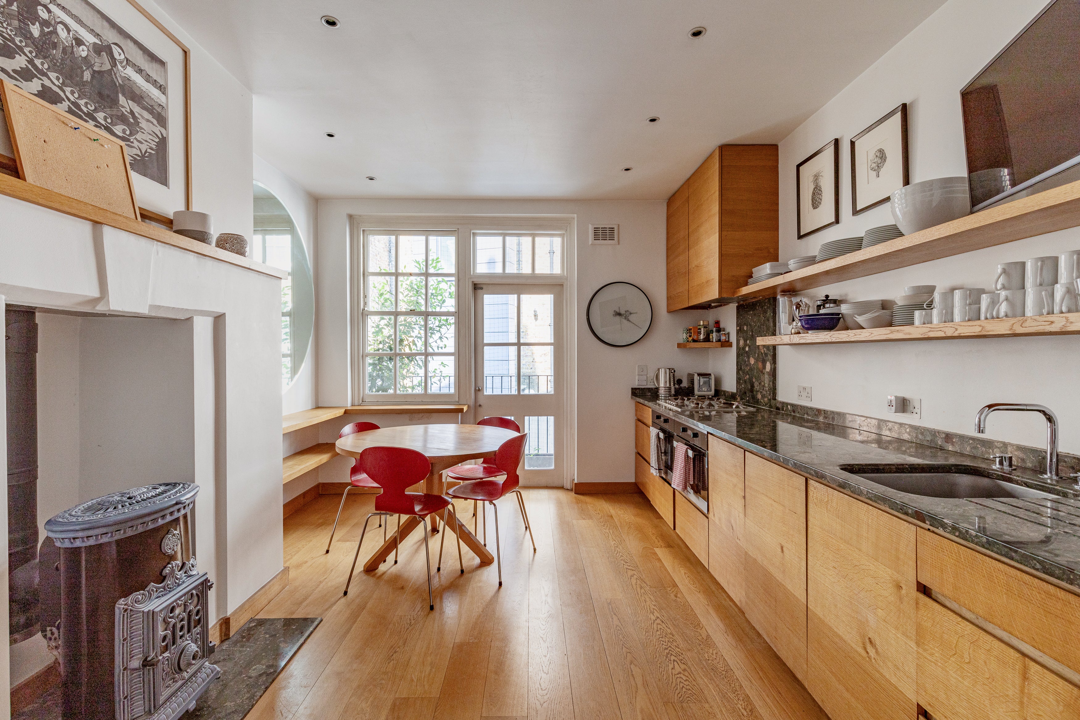 Flat Broad Court in City of Westminster