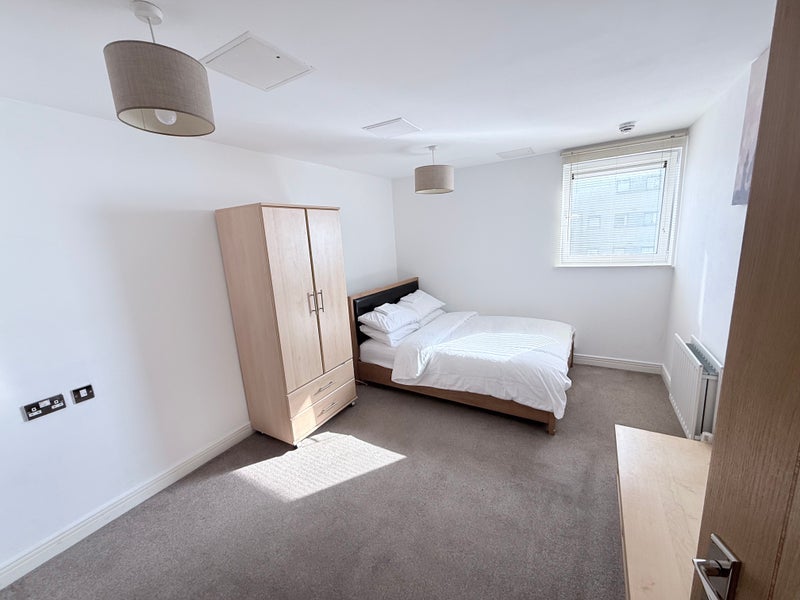 Flat Erebus Drive in Greater London