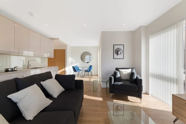 Flat Felar Walk in Greater London