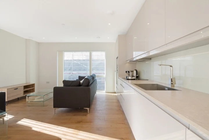 Flat Felar Walk in Greater London