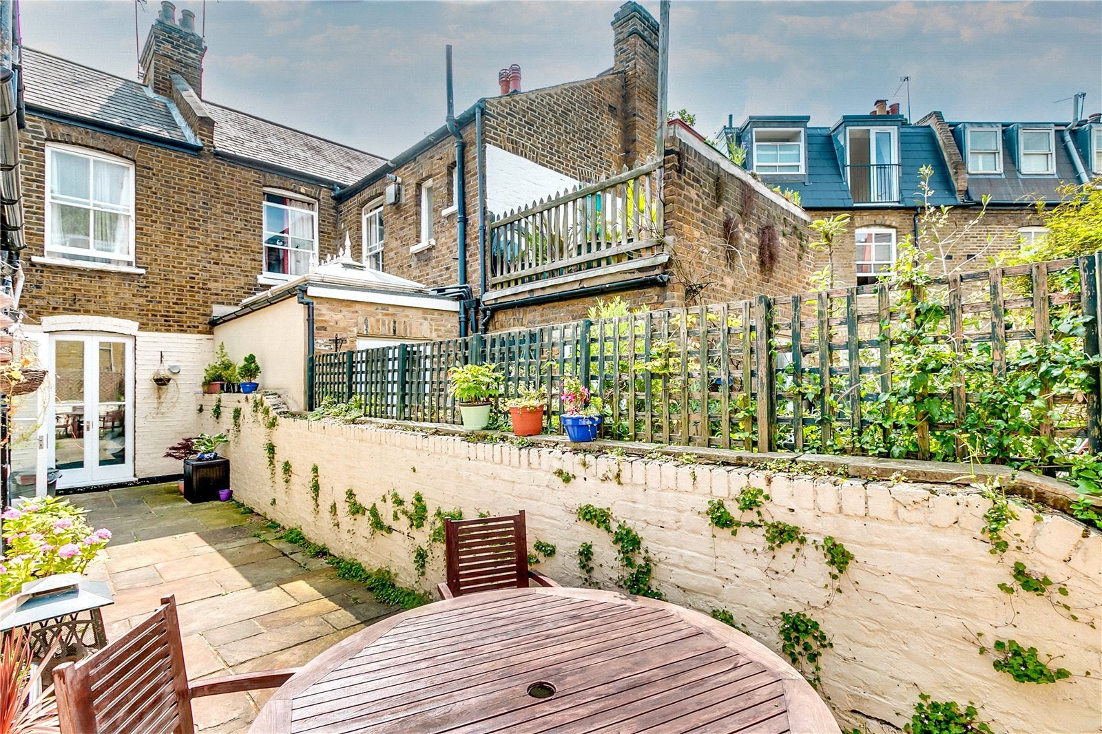House Gambetta Street in Greater London