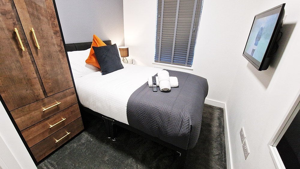Room Cross Street in Barrow-in-Furness
