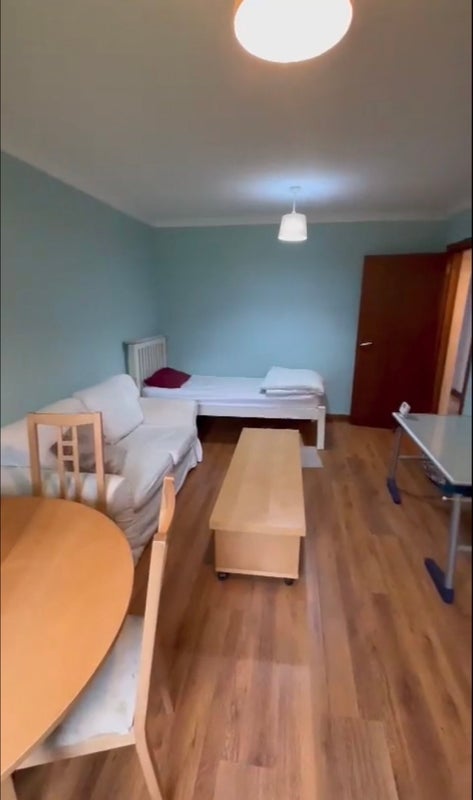 Room Knowehead Terrace in Glasgow