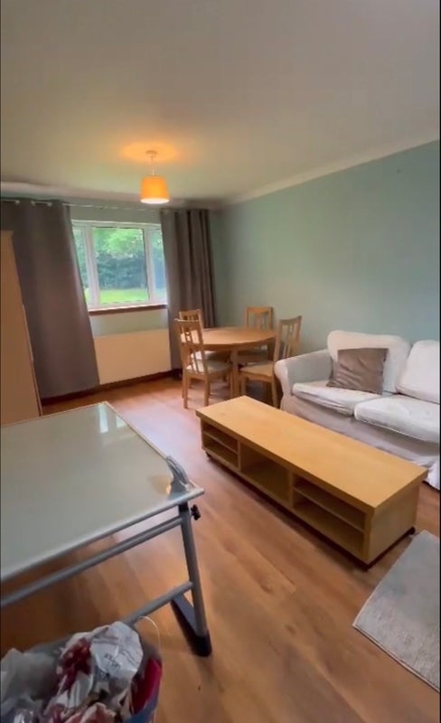 Room Knowehead Terrace in Glasgow