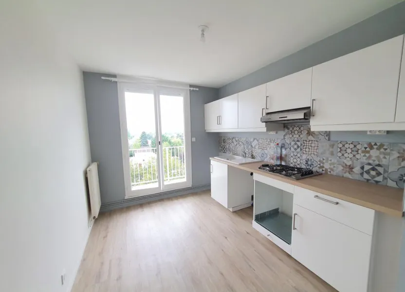 Flat Allée Jacques Chevalier in Saint-Cyr-sur-Loire