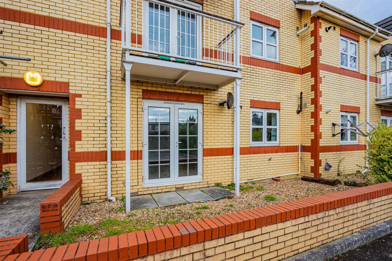 Flat Oakfield Street in Cardiff