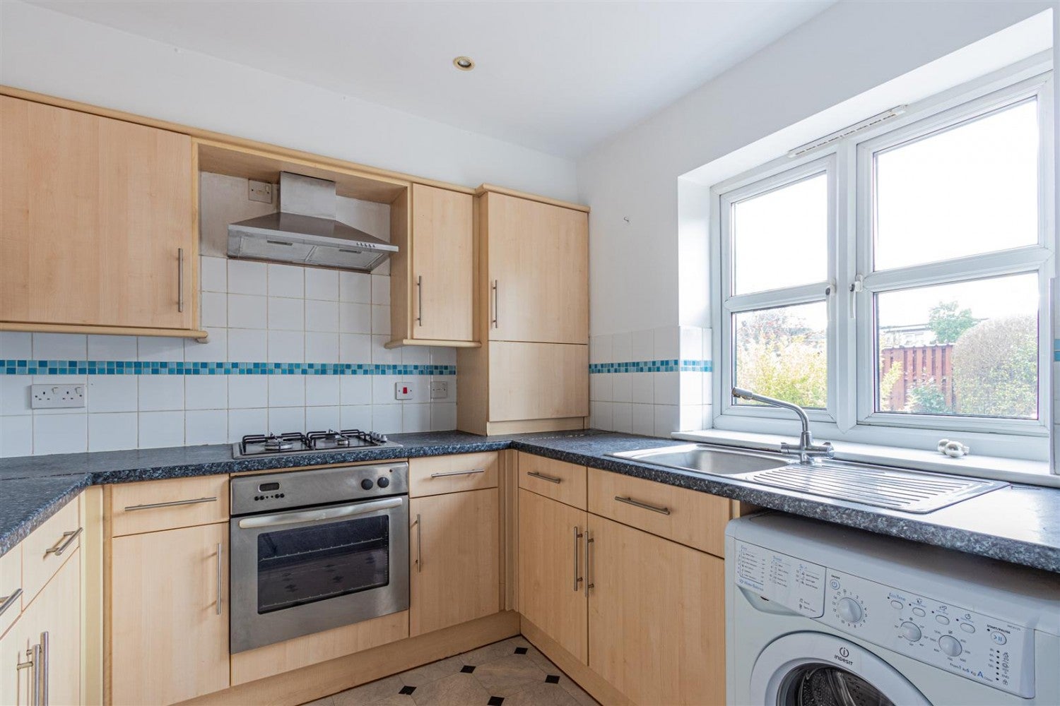 Flat Oakfield Street in Cardiff