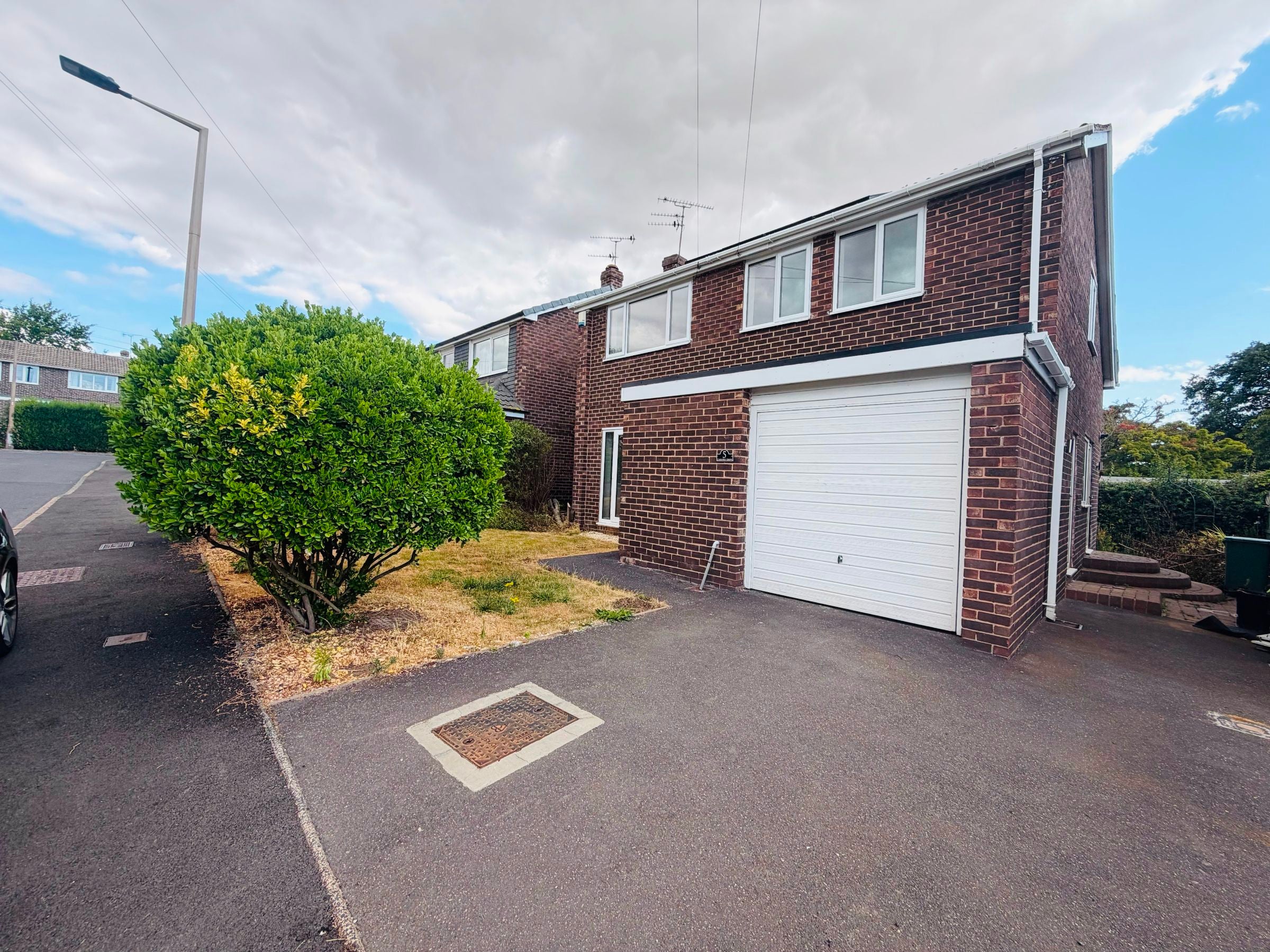 House Field House Road in Doncaster