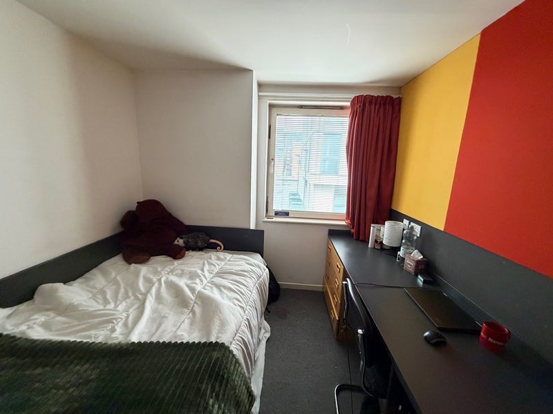 Room Graham Street in Greater London