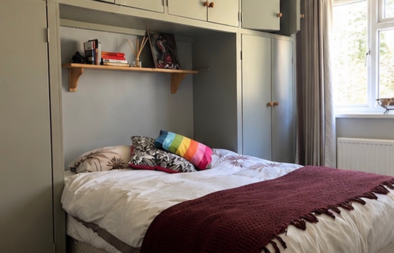 Room Whitnell Way in Greater London