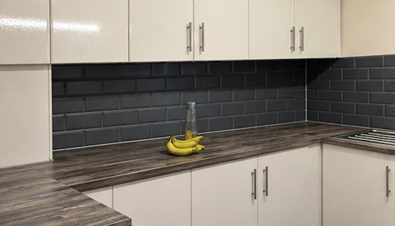 Room Whitnell Way in Greater London