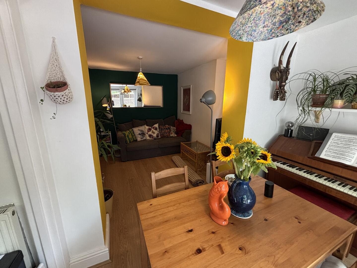 Flat Clifton Road in Greater London