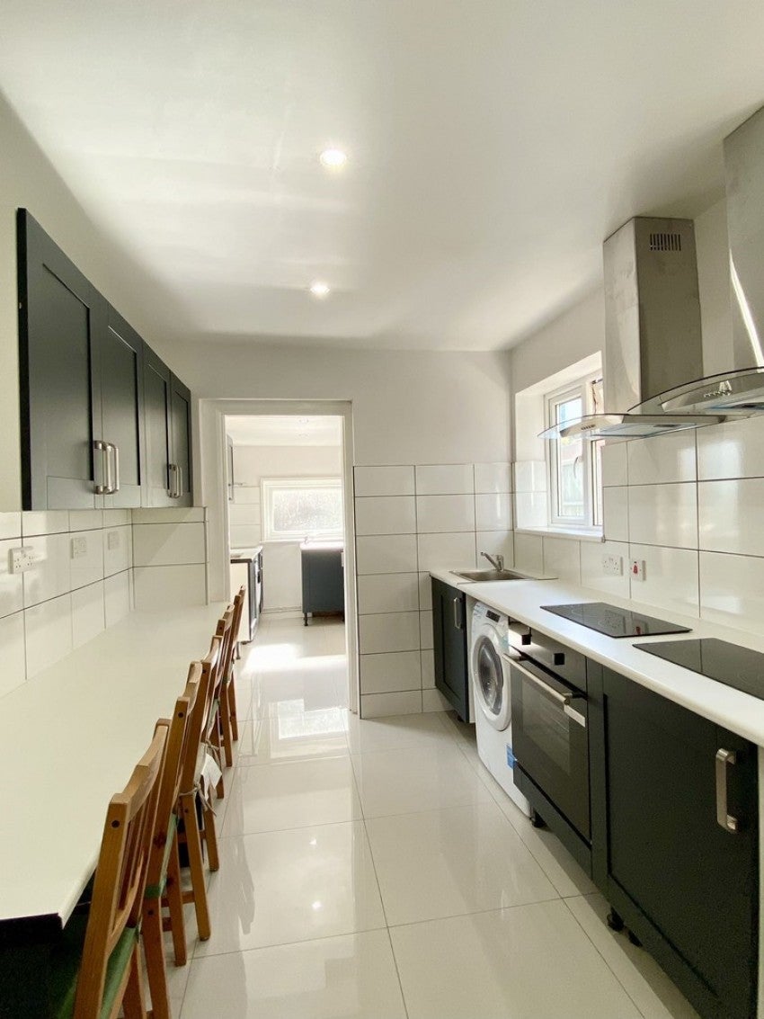 Flat Broadlands Road in Southampton
