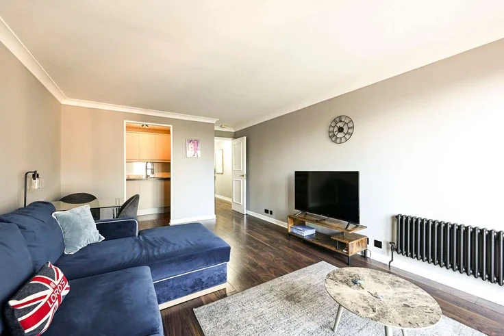 Flat Admiral Walk in City of Westminster