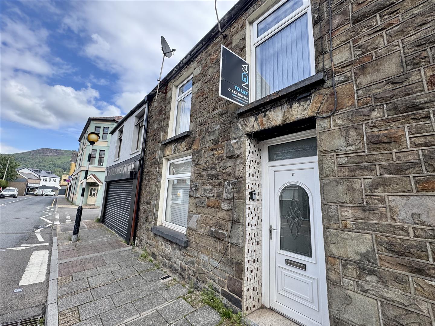 Flat Church Road in Ton Pentre