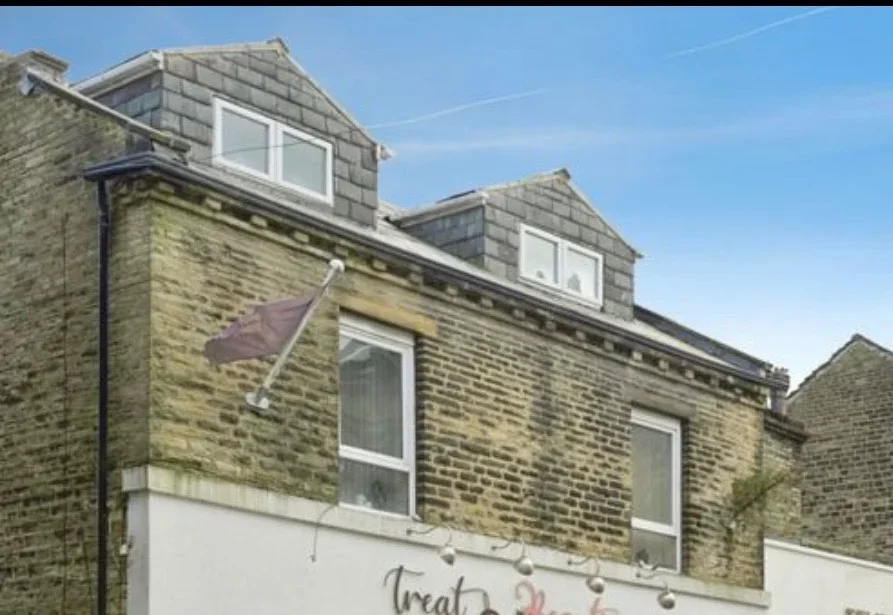 Flat Oldham Road in Calderdale