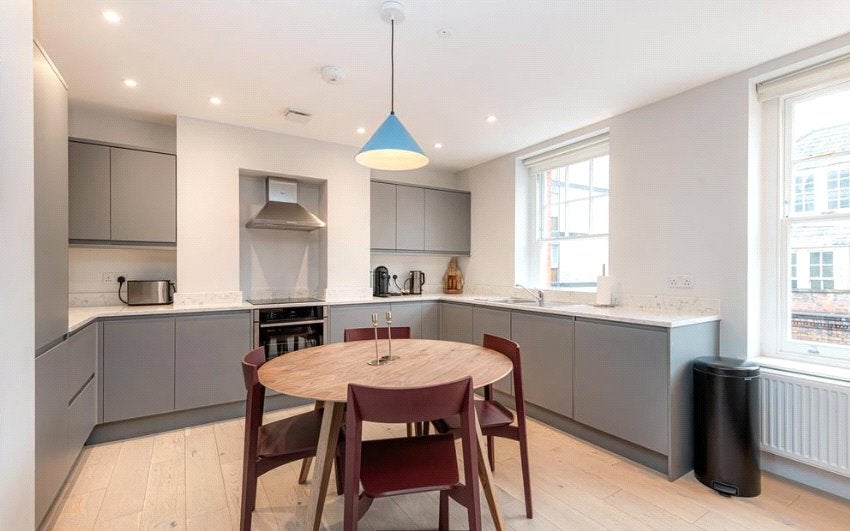 Flat Marylebone Lane in City of Westminster