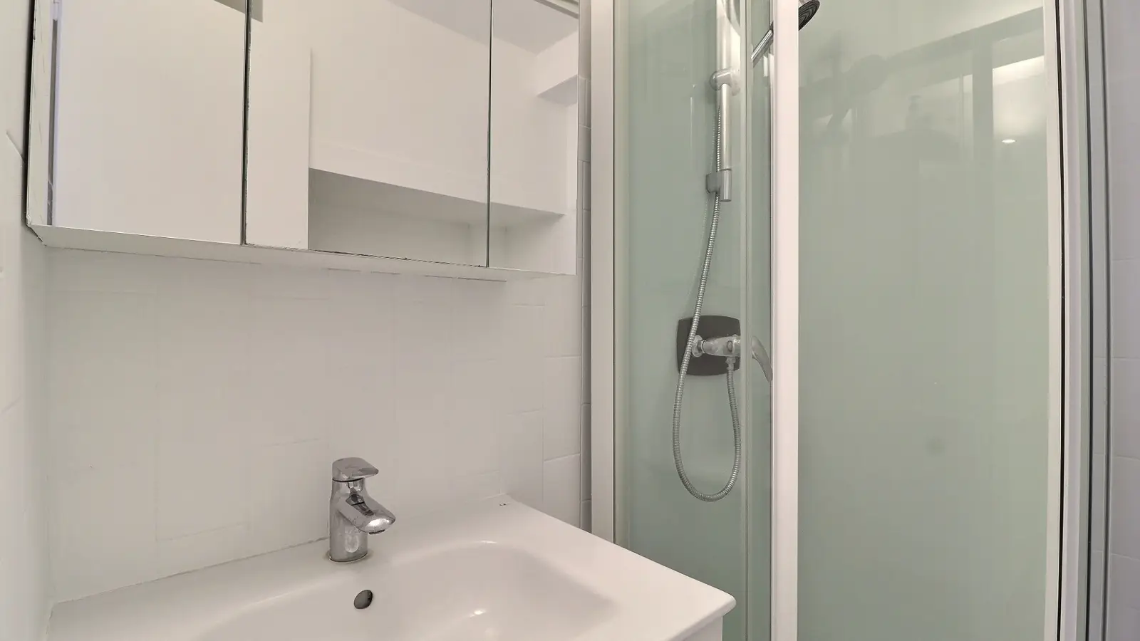 Flat Rue Courtalon in Paris