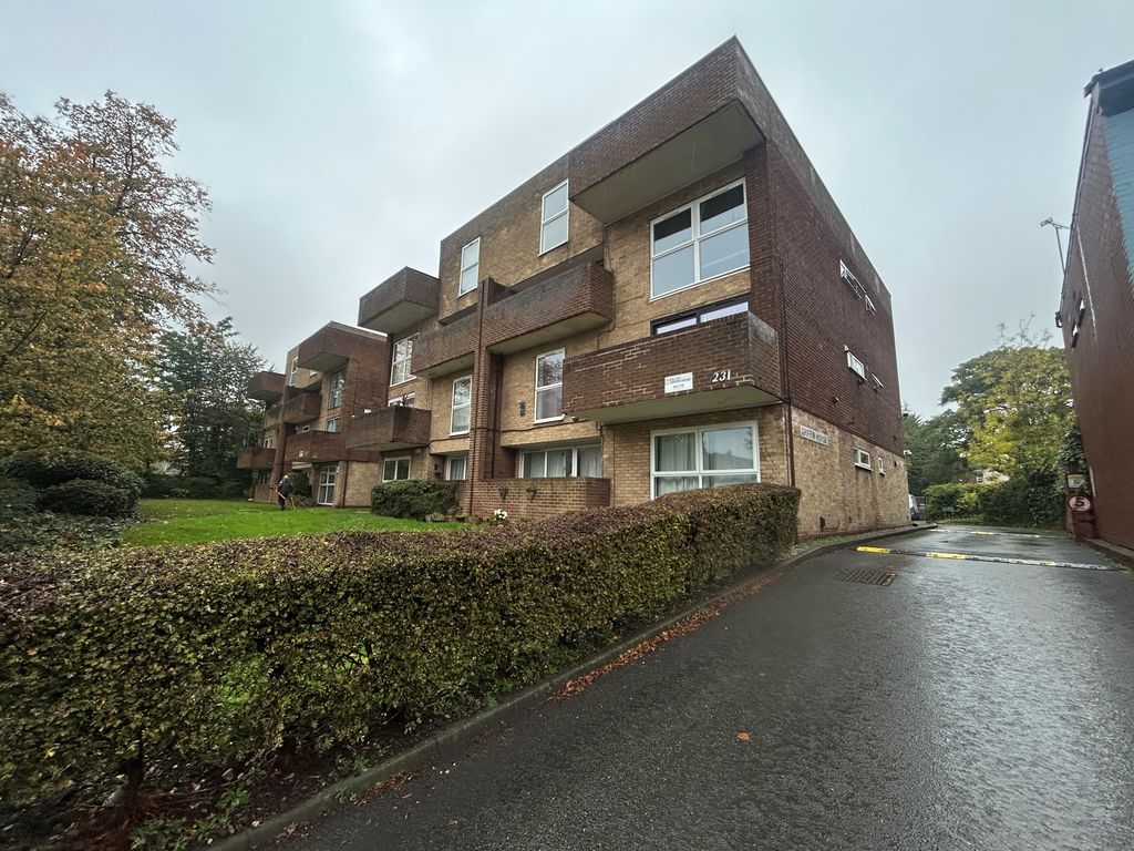 Flat Hagley Road in Birmingham